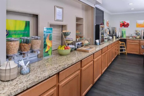 Hotel Nova SFO By FairBridge - image 28