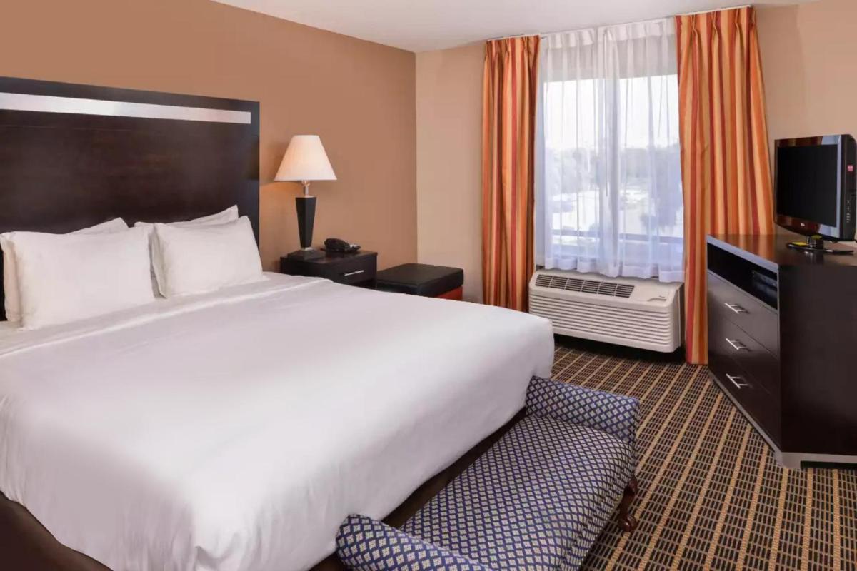 Hotel Nova SFO By FairBridge - image 7