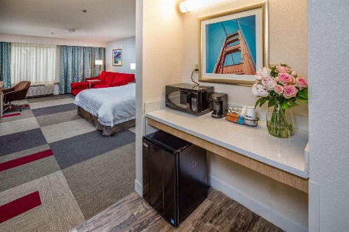 Hampton Inn San Francisco Airport - image 10