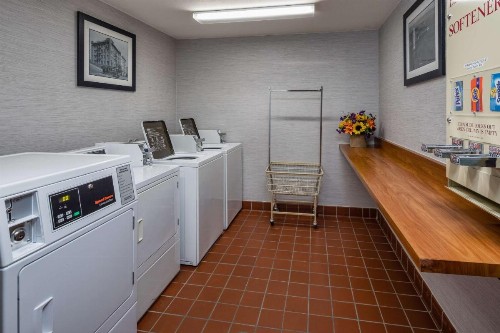 Hampton Inn San Francisco Airport - image 19