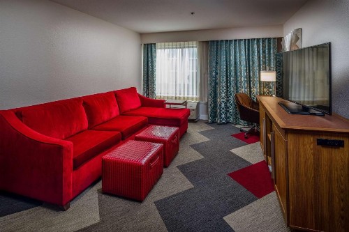 Hampton Inn San Francisco Airport - image 20