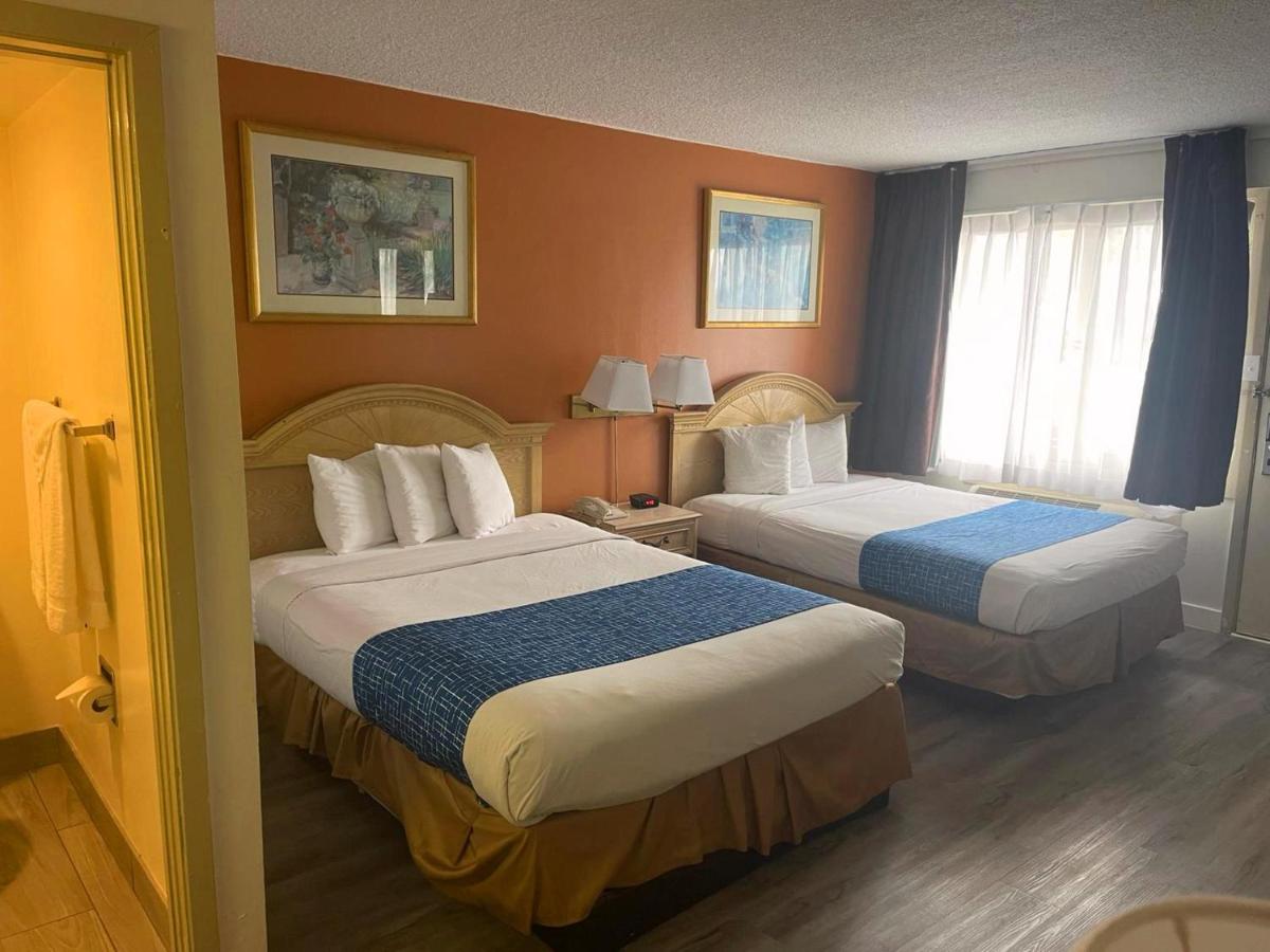 Travelodge by Wyndham San Francisco Airport North - image 2
