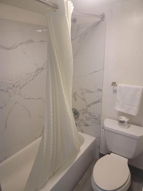 Travelodge by Wyndham San Francisco Airport North - image 20
