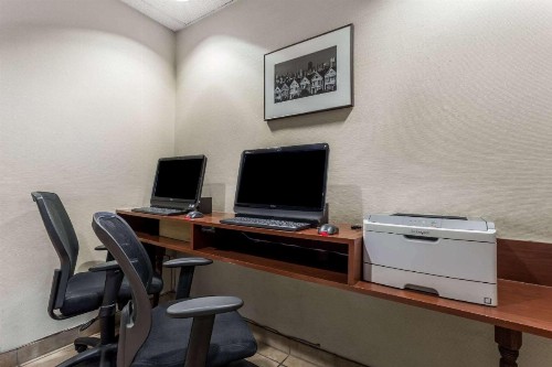 Travelodge by Wyndham San Francisco Airport North - image 9