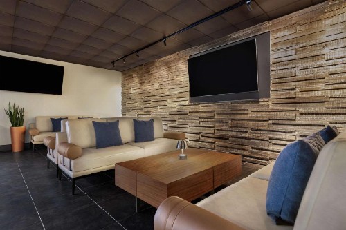 DoubleTree by Hilton San Francisco South Airport Blvd - image 16