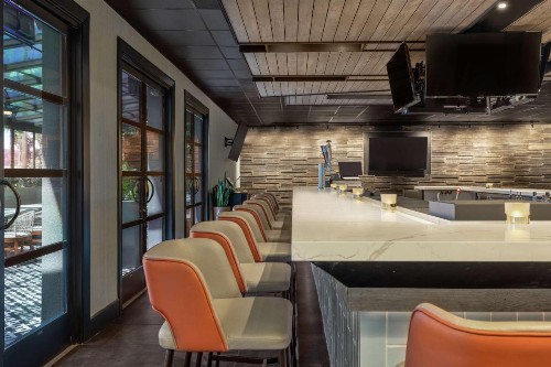 DoubleTree by Hilton San Francisco South Airport Blvd - image 4
