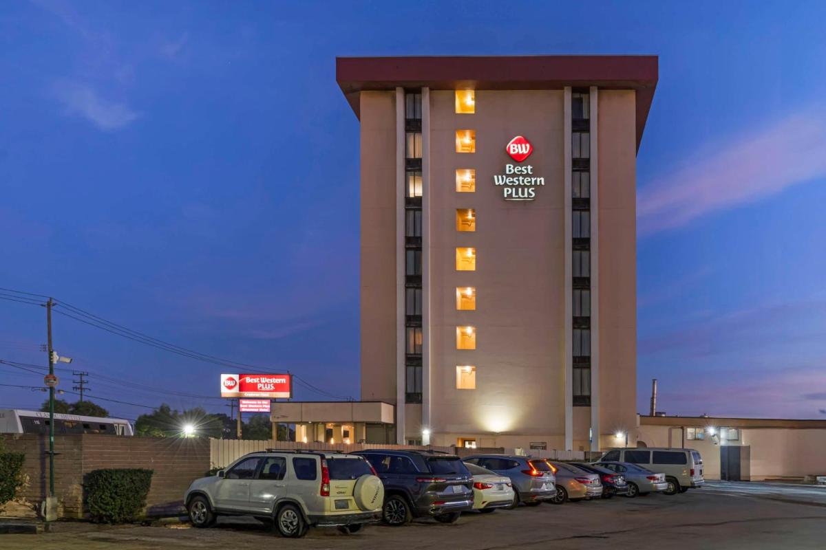 Best Western Plus Grosvenor Airport Hotel - main image