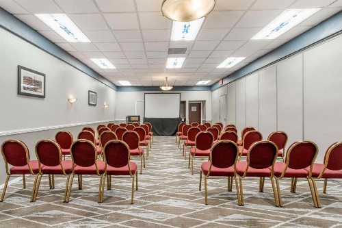 Best Western Plus Grosvenor Airport Hotel - image 12