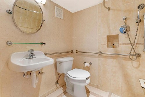 Best Western Plus Grosvenor Airport Hotel - image 16