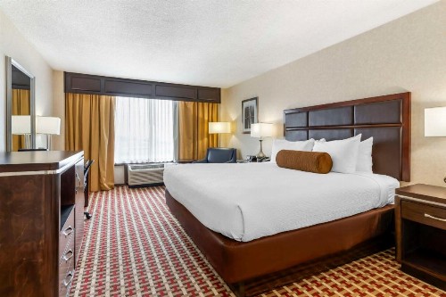 Best Western Plus Grosvenor Airport Hotel - image 21