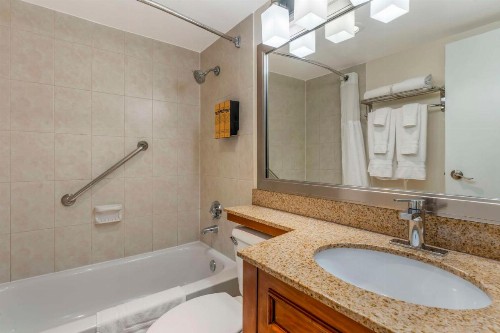Best Western Plus Grosvenor Airport Hotel - image 37