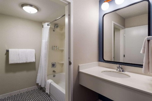Sonesta Select San Francisco Airport - image 42