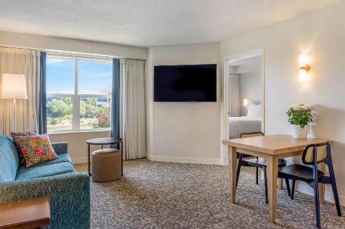 Sonesta ES Suites San Francisco Airport Oyster Point Waterfront - image 17