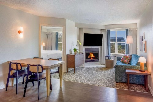Sonesta ES Suites San Francisco Airport Oyster Point Waterfront - image 21