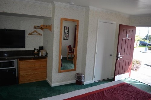 Travelers Inn - image 13