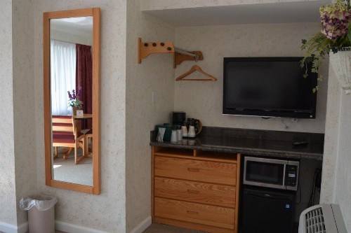 Travelers Inn - image 14