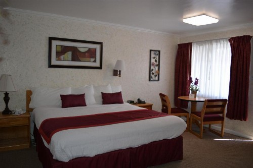 Travelers Inn - image 25
