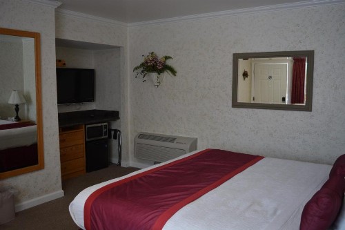 Travelers Inn - image 3
