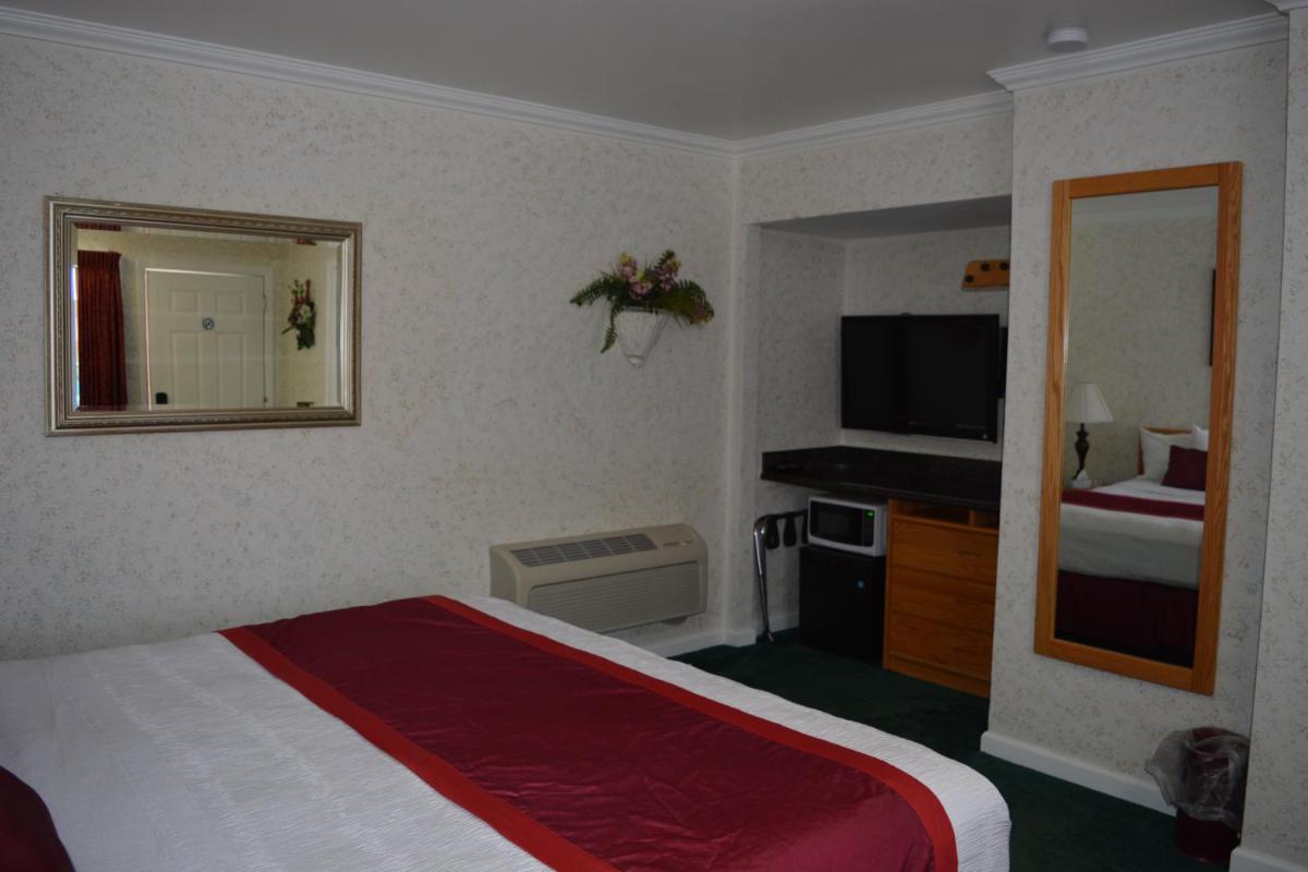 Travelers Inn - image 5