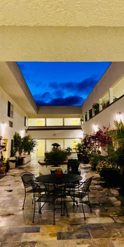 Airport Inn - image 3
