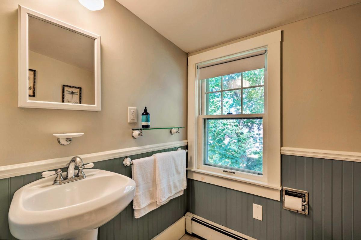 Cape Cod House with Grill and Yard - Drive to Beach! - image 5