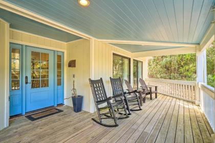 Chic Beach House Hike Swim Bike and Explore!