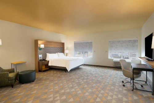 Holiday Inn & Suites Memphis Southeast-Germantown an IHG Hotel - image 15