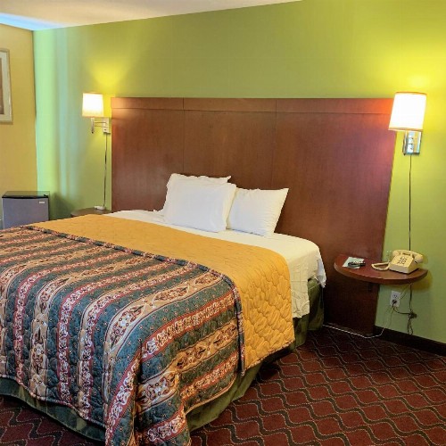 PATRIOT INN - image 13