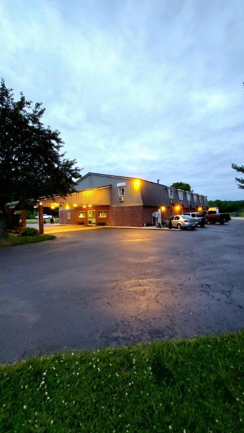 PATRIOT INN - image 9