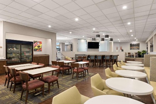 Hampton Inn Spokane Airport - image 32