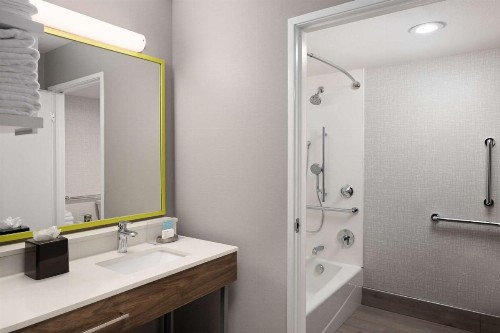 Hampton Inn Spokane Airport - image 39