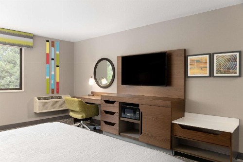 Hampton Inn Spokane Airport - image 6
