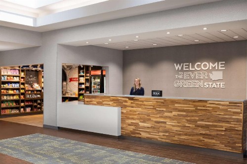 Hampton Inn Spokane Airport - image 8