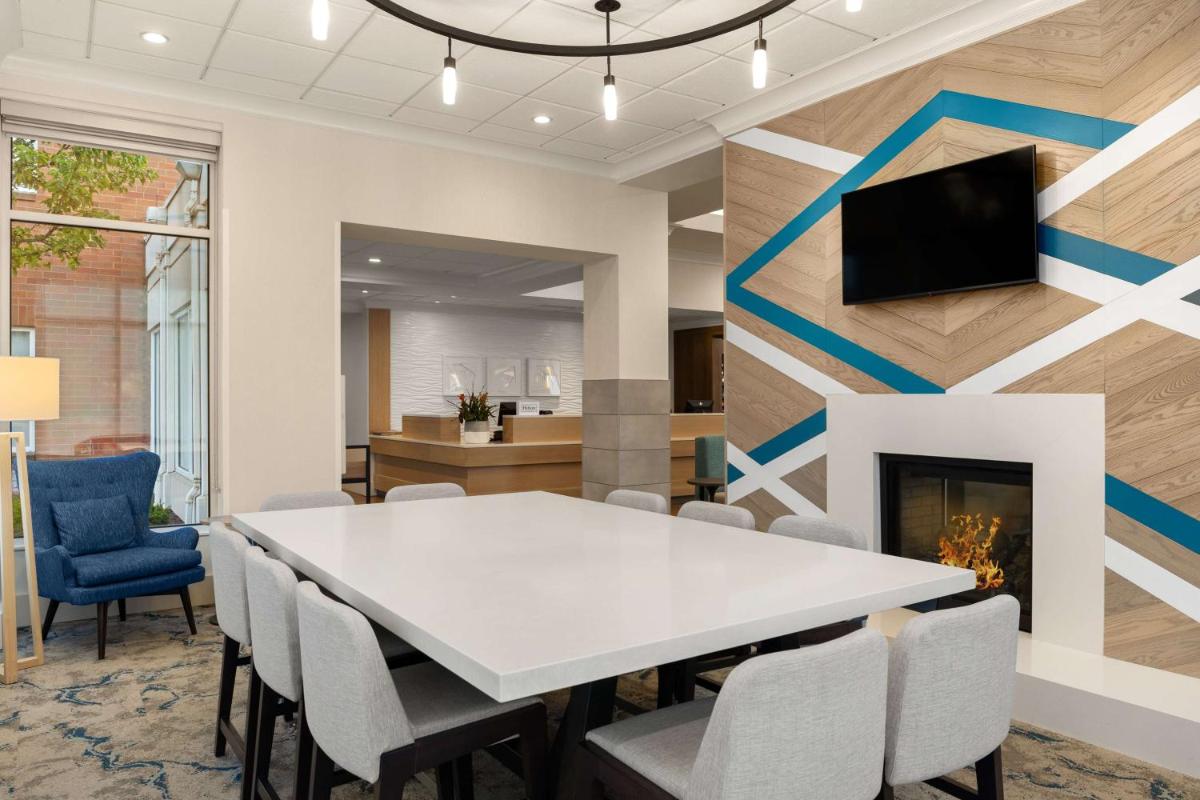 Hilton Garden Inn Spokane Airport - image 6