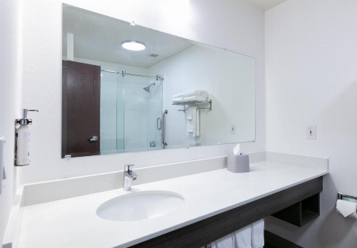 Holiday Inn Express Spokane-Valley an IHG Hotel - image 27