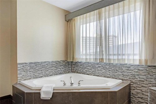 Best Western Plus City Center - image 27