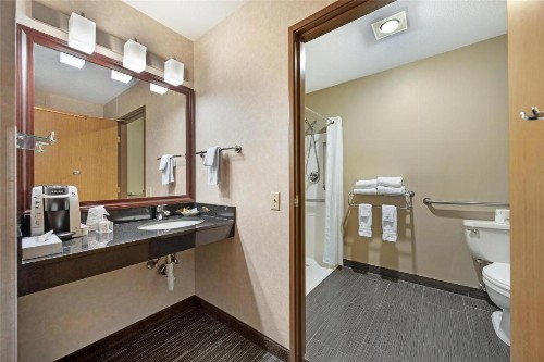 Best Western Plus City Center - image 38