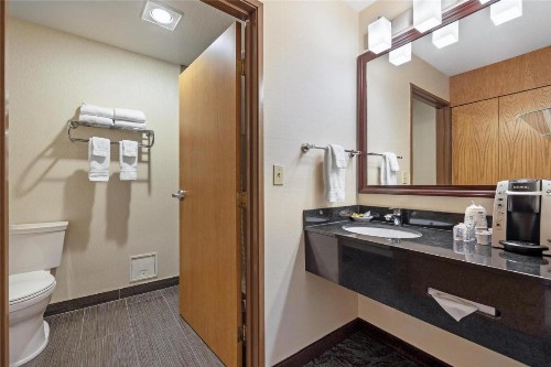 Best Western Plus City Center - image 42