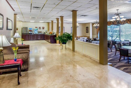 Quality Inn Downtown 4th Avenue - image 9