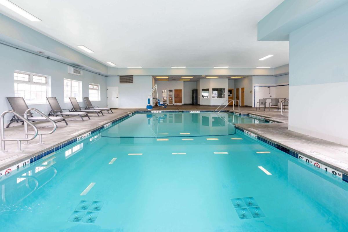 Super 8 by Wyndham Spokane Valley - image 7