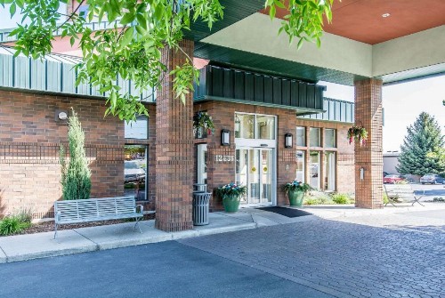 Comfort Inn & Suites Spokane Valley - image 1