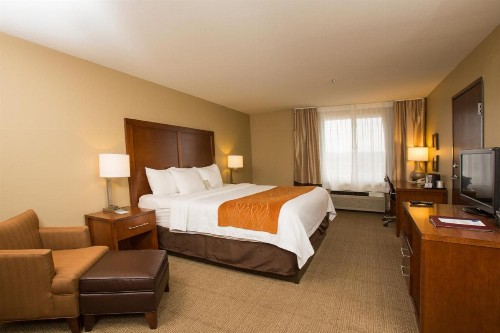 Comfort Inn & Suites Spokane Valley - image 2
