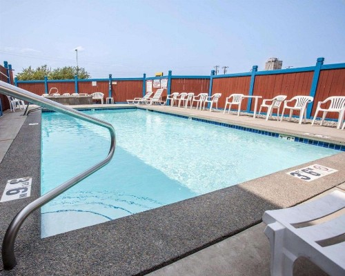 Rodeway Inn & Suites - image 7