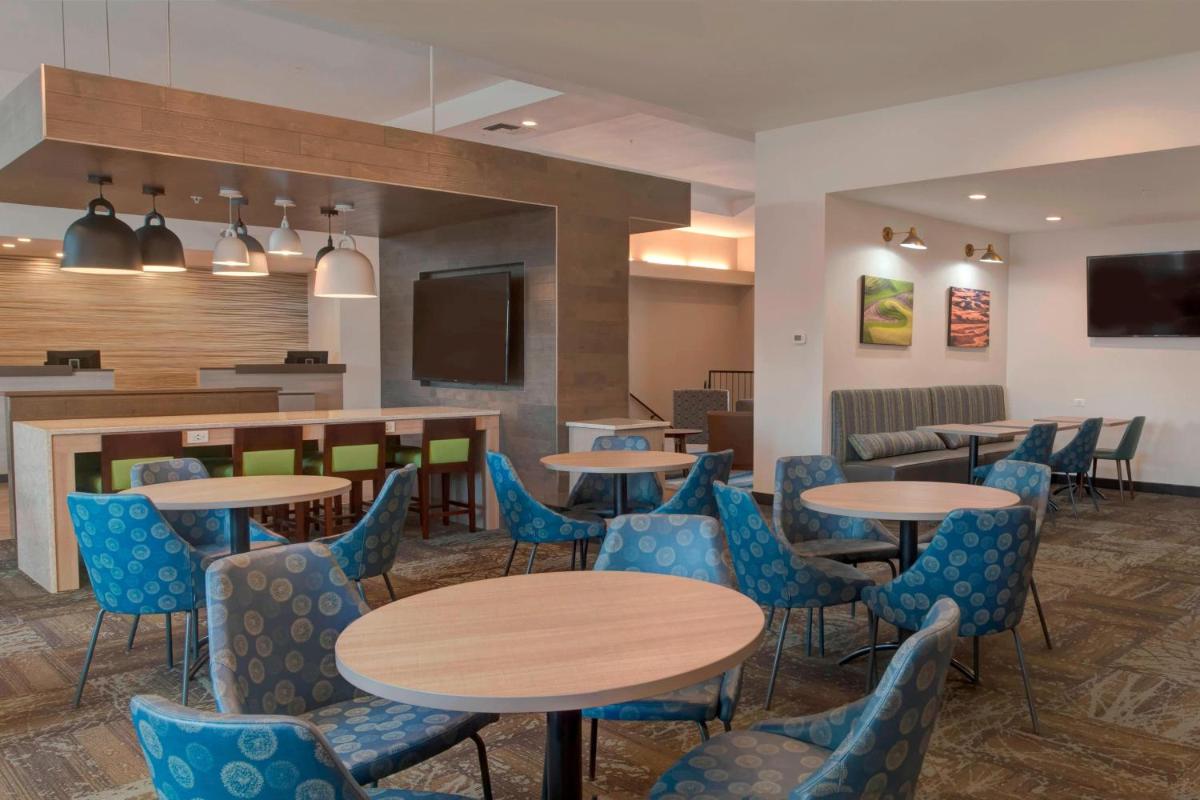 Fairfield Inn & Suites by Marriott Spokane Valley - image 3