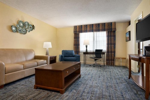 Ramada by Wyndham Spokane Airport - image 50