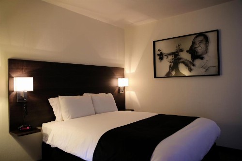 Steam Plant Hotel - image 1