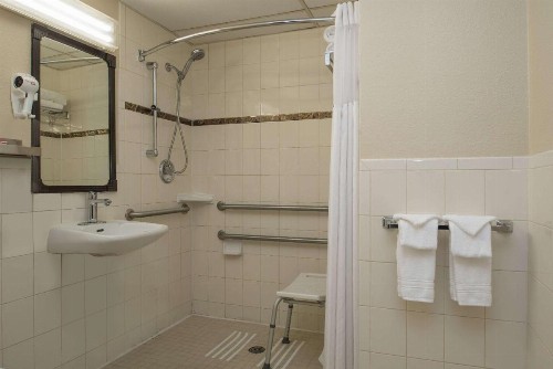 Ramada by Wyndham Downtown Spokane - image 4