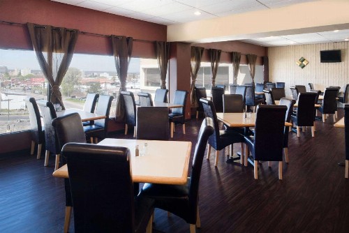 Ramada by Wyndham Downtown Spokane - image 8