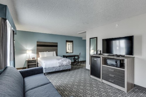 Days Inn & Suites by Wyndham Spokane - image 18