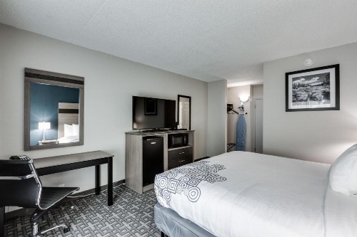Days Inn & Suites by Wyndham Spokane - image 25